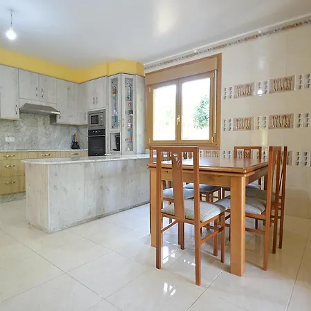 Casa Con Jardín Próxima A Vilagarcía De Arousa Casa de Férias Caldas De Reis