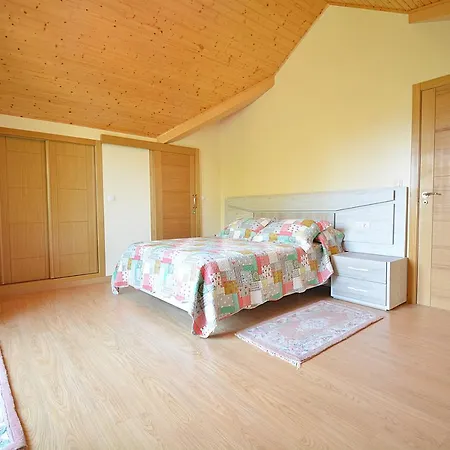 Casa Con Jardín Próxima A Vilagarcía De Arousa