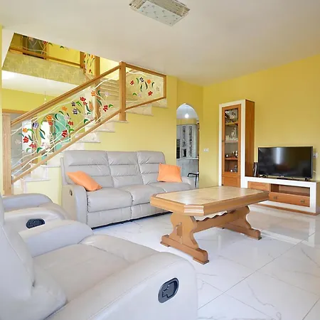 Holiday home Casa Con Jardin Proxima A Vilagarcia De Arousa