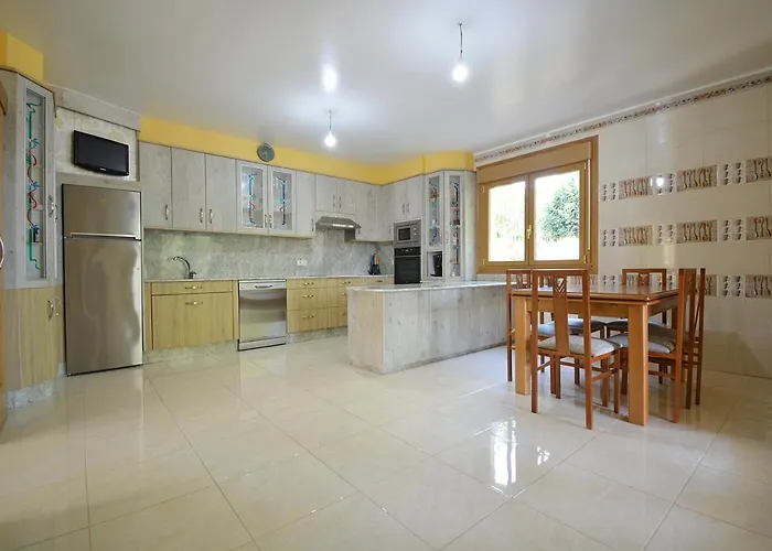 Casa Con Jardín Próxima A Vilagarcía De Arousa *