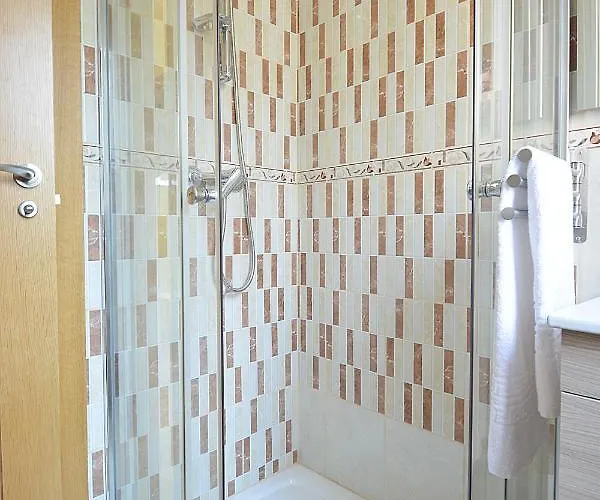 Casa Con Jardín Próxima A Vilagarcía De Arousa