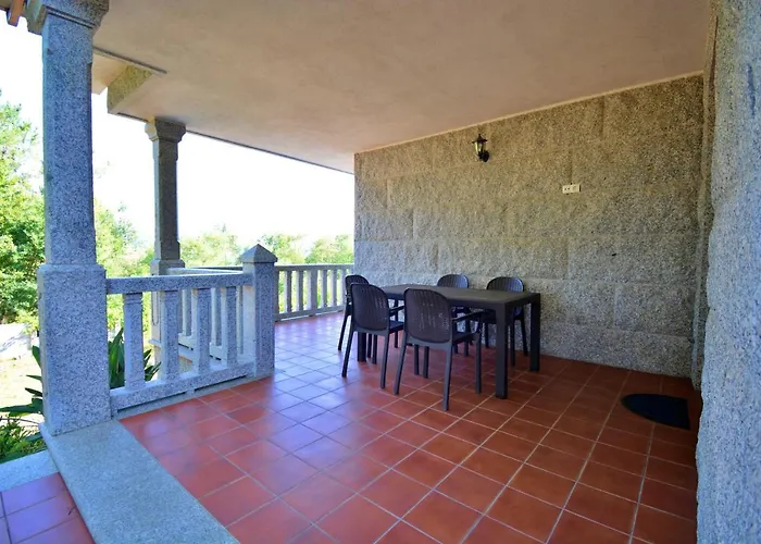 Casa Con Jardín Próxima A Vilagarcía De Arousa Casa de Férias Caldas De Reis